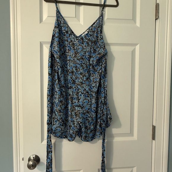 Topshop Blue Floral Print Tie Back V-Neck Romper - Picture 5 of 7